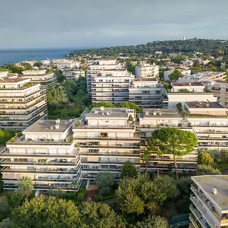 Tanit 3 Pieces, Grande Terrasse Διαμέρισμα Αντίμπ