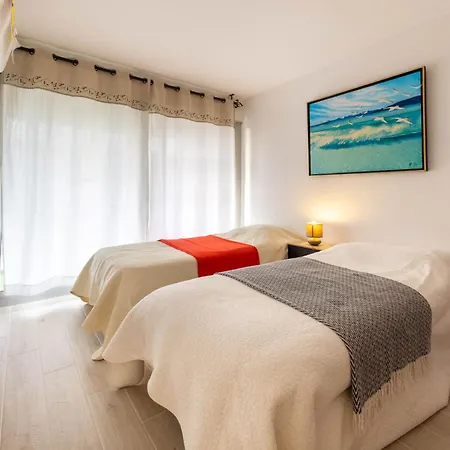 Tanit 3 Pieces, Grande Terrasse Apartment *
