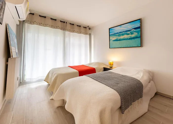 Tanit 3 Pieces, Grande Terrasse Apartment *