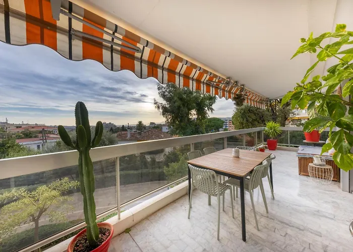 Tanit 3 Pieces, Grande Terrasse Apartment Antibes